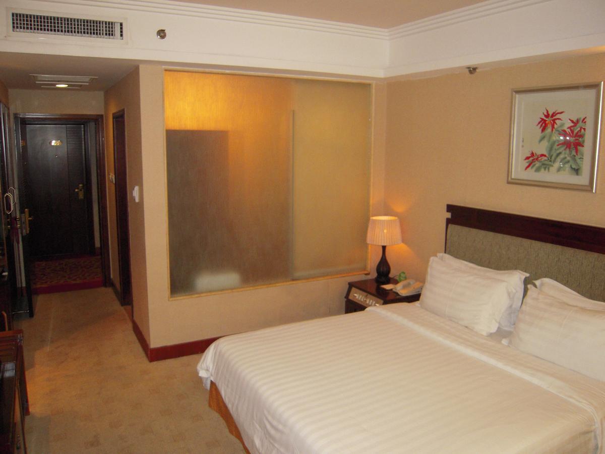 De Sense Hotel Guangdong Canton Esterno foto
