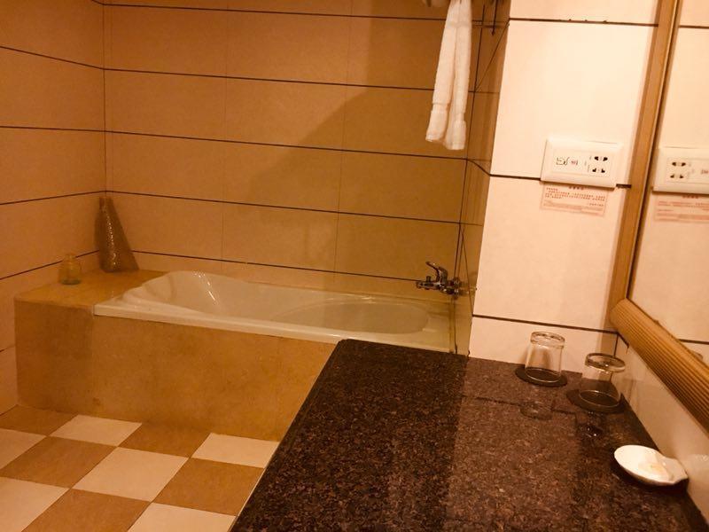 De Sense Hotel Guangdong Canton Esterno foto
